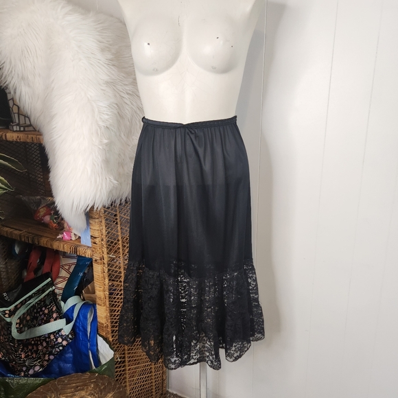 Vintage Black Lace Slip Midi Skirt Lingerie 1990s Size Small Goth Whimsigoth - Picture 4 of 10